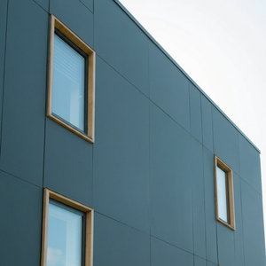 Muestra Gratuita de Panel Compuesto de Titanio y Zinc para Revestimiento de Muros Cortina y Techos – Material Metálico Ignífugo y Duradero para Fachadas de Edificios - Product Image 1