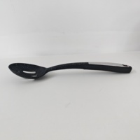 Cuillère écumoire en nylon écologique avec poignée en silicone, résistante à la chaleur, maille fine, pour aliments frits, pâtes, ustensile de cuisine