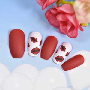 Prensa en las <span class=keywords><strong>uñas</strong></span> Labios Patrón Rojo Corto Medio Mate Faux Ongles <span class=keywords><strong>Manicura</strong></span> <span class=keywords><strong>Uñas</strong></span> postizas artificiales <span class=keywords><strong>para</strong></span> mujeres - Product Image 4