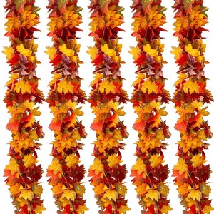Nuova Decorazione da Parete Impermeabile in Tessuto di Seta con Foglie di Acero Rosse Artificiali, Ornamento Natalizio e di Capodanno, Avvolgimento in Tubo Rosso e Verde - Product Image 4