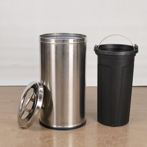 Cubo de Basura de Acero Inoxidable Cilíndrico de 12L o Más con Tapa Abatible para Uso Comercial en Interiores - Product Image 1