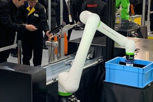 Brazo Robótico Cobot Fanuc CRX-10iA de 6 Ejes con Pinza Robótica para Automatización de Recogida, Colocación y Manipulación - Product Image 2