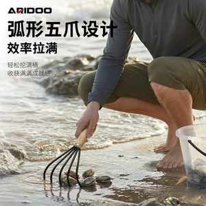 Rastrillo de acero de cinco dientes Airi Shield con mango de madera, herramienta para excavar conchas de playa y aflojar la tierra del jardín - Product Image 3