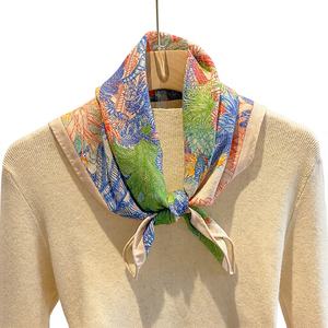 Châle et écharpe carrés en laine double face bicolore, motif jungle tropicale, chauds pour l'automne, pour femmes musulmanes, design léger et luxueux - Product Image 5