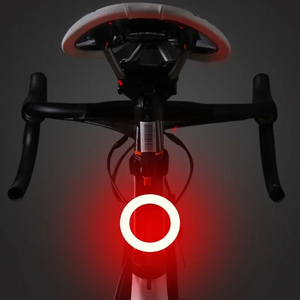 Luz Trasera para Bicicleta, Lámpara de Ciclismo con Múltiples Modos de Iluminación, Recargable por USB, Luces Traseras LED Intermitentes, Accesorios para Bicicleta - Product Image 2