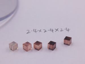 Cvd Cube Diamant 6 Côté Poli CVD Diamant Quantique Matériel Ultra-large Interdit Bande Passante Diamant Monocristallin - Product Image 6