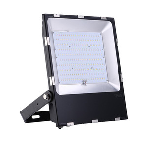 <span class=keywords><strong>Projecteur</strong></span> LED extérieur économique 150W, <span class=keywords><strong>double</strong></span> tête 240 degrés, capteur de mouvement PIR 30W, certifié CE RoHS, IP65, avec driver 20W - Product Image 2