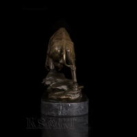 Figurine de taureau en bronze article décoratif de marché boursier prospère pour bureau exsudant une grande puissance artisanat en métal durable de Wall Street