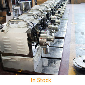 NEWEEK électrique 30-50 kg/h machine à moudre la farine de blé maïs en poudre fine broyeur de farine de maïs broyeur de haricot <span class=keywords><strong>d</strong></span>'<span class=keywords><strong>orge</strong></span> - Product Image 6