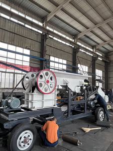 เครื่องบดกรามแบบเคลื่อนที่ PE250x400 พร้อมสายการผลิตเคลื่อนที่ สายพานลำเลียงแบบสั่นสะเทือน  รับน้ำหนักได้สูง ผลิตภาพสูงสุด 15-20 ตัน/ชม. - Product Image 6