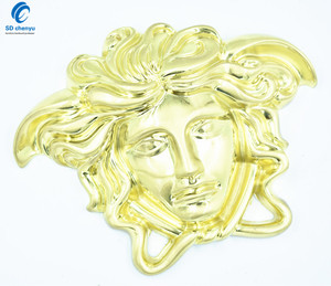 Venta al por mayor de oro de aleación de cabeza de Medusa Statuefor muebles - Product Image 3