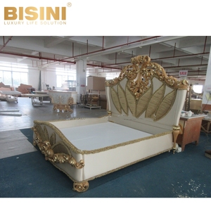 Juego de dormitorio de boda maestro del castillo del Palacio Real de estilo francés de lujo hecho a mano de madera tallada y cama doble de tela - Product Image 4