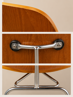 Chaise de salle à manger, café, bistrot, cuisine, style rétro classique raffiné, finition noyer, en contreplaqué courbé, sans accoudoirs, avec structure en acier chromé, vente en gros