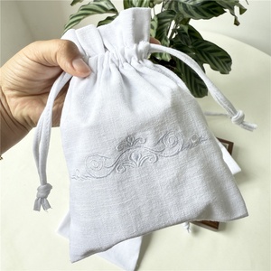 Chuanghua Custom Luxury Linen Dust Bag with Embroidered Logo White Drawstring Pouch Jewelry Linen Bags - Product Image 1