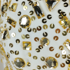 Traje de Mujer A7589, Escote Profundo en V, Tirantes, Color <span class=keywords><strong>Blanco</strong></span> Crema, <span class=keywords><strong>Lentejuelas</strong></span> Doradas, <span class=keywords><strong>Mono</strong></span> Elegante - Product Image 6