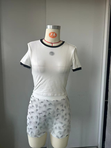 Conjuntos de mujer de nuevo diseñador, Top corto estampado y mallas, conjunto de 2 piezas, ropa de calle informal, conjunto de dos piezas para mujer, ropa 2025 - Product Image 4