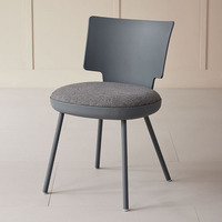 Chaise de salle à manger moderne en tissu rembourré avec pieds en métal de couleur assortie, en stock, pour restaurant, hôpital, appartement
