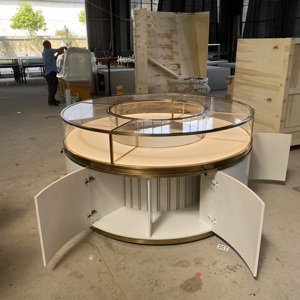 <span class=keywords><strong>Vitrina</strong></span> redonda <span class=keywords><strong>de</strong></span> joyería con acabado <span class=keywords><strong>de</strong></span> laca Diseño simple <span class=keywords><strong>Vitrina</strong></span> <span class=keywords><strong>de</strong></span> joyería <span class=keywords><strong>de</strong></span> oro Caja <span class=keywords><strong>de</strong></span> joyería Mostrador personalizado <span class=keywords><strong>de</strong></span> <span class=keywords><strong>vidrio</strong></span> - Product Image 2