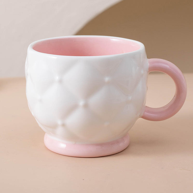 Polvo compacto con relieve de diamante y bloques de color - Vaso individual