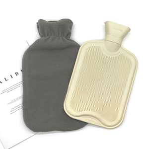 Personnalisé BS haute qualité 2L en caoutchouc bouteille d'eau chaude/sac avec couvercle souple infuseur bouteille d'eau Bouillotte - Product Image 2