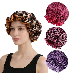<span class=keywords><strong>Bonnet</strong></span> <span class=keywords><strong>de</strong></span> <span class=keywords><strong>nuit</strong></span> <span class=keywords><strong>en</strong></span> satin léopard noir sexy pour femme, double couche, réversible, doux et confortable, imprimé guépard, imitation <span class=keywords><strong>soie</strong></span>, vente <span class=keywords><strong>en</strong></span> gros - Product Image 2
