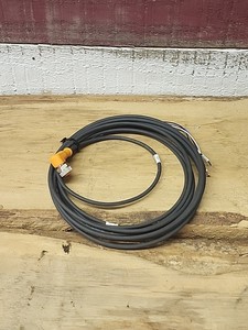 Cable de Sensor en Ángulo Recto Estilo 20549 M12, Hecho en Polonia, Nuevo, Original, con Garantía de Un Año - Product Image 1