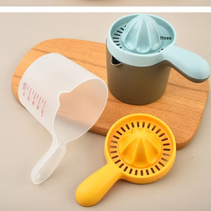 Presse-agrumes manuel en plastique multifonctionnel avec mesure, portable, presse-citron, extraction de jus frais, facile à nettoyer - Product Image 6