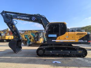 รถขุดตีนตะขาบ Komatsu PC40 22 ตัน มือสอง รุ่นปี 2023 ประสิทธิภาพดีที่สุด ความจุบุ้งกี๋ 1.0 เมตร  ระบบมอเตอร์เกียร์ ชั่วโมงการทำงานต่ำ - Product Image 3
