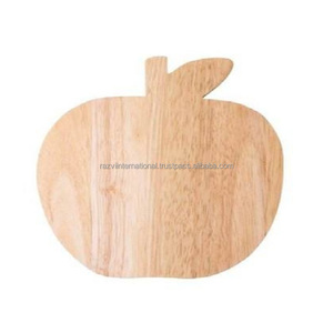 Planche à découper en bois en forme de cœur avec manche de couteau en acier inoxydable, compatible lave-vaisselle pour une préparation alimentaire facile - Product Image 6