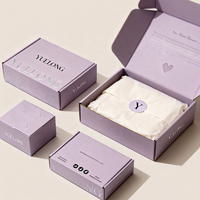 Petites boîtes d'emballage en carton ondulé noir recyclables pour chaussures et vêtements, personnalisables avec impression, pour cadeaux et artisanat