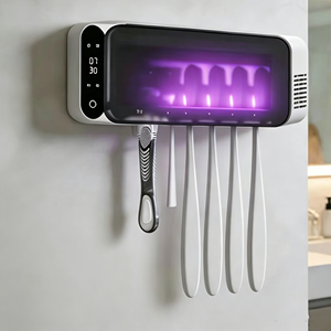 Stérilisateur de brosses à dents mural UV avec fenêtre transparente, affichage numérique, support familial pour brosses à dents avec ventilateur et chauffage - Product Image 1
