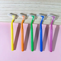 Brosse interdentaire de type L à long manche brosse dentaire de couleur différente brosses interdentaires orthodontiques pour brassards