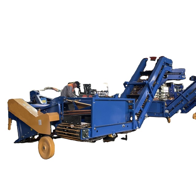Sweet Potato Combine Peanut Harvesting Agricultural Double Chain Peanut Harvester Peanut Pick Fruit Machine