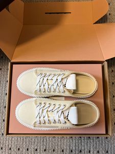 MIU Pantoufles en toile de luxe originales à bout rond et demi-couverture, Pantoufles d'ascenseur respirantes à lacets pour femmes de créateur - Product Image 2