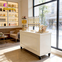 Vitrine moderne à éclairage LED, écologique, pour testeurs de parfum, avec flacons suspendus en MDF et verre trempé, couleur et taille personnalisables