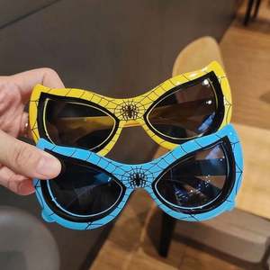 Nuevas Gafas de Sol Infantiles de Spiderman, Diseño Moderno y Lindo, Gafas de Sol de Ojo de Gato para Niños y Niñas, Protección UV400, Gafas de Sol Extra Grandes para Niños 2021 - Product Image 2