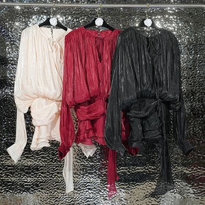 Oudina ชุดเดรสลำลองสั้นผ้าตาข่ายแต่งระบายแหวกแนวผูกเชือกแขนโคมไฟของคนดังชุดเดรสลำลอง - Product Image 1