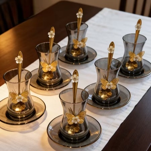 <span class=keywords><strong>Set</strong></span> di Tazze e Piattini in Vetro di Lusso per <span class=keywords><strong>Caffè</strong></span> e Tè, Tazze Vintage Turche e Arabe per <span class=keywords><strong>Caffè</strong></span>, <span class=keywords><strong>Set</strong></span> <span class=keywords><strong>da</strong></span> 6 Pezzi - Product Image 3