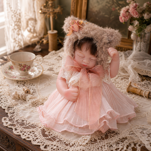 Muñeca Reborn de Vinilo de 12 Pulgadas, con Ojos Cerrados, Traje de Encaje y Diadema de Flores, para Juego de Imitación - Product Image 3