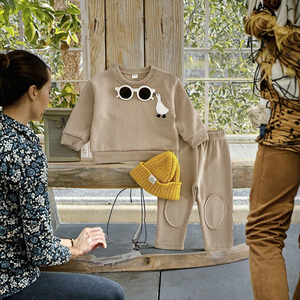 Conjunto de 2 Piezas de Ropa Deportiva para Bebés, Primavera-Otoño, Unisex, con Bordado de Oso y Ganso de Dibujos Animados, Suéter y Pantalones de Algodón - Product Image 3