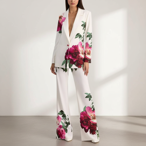 Ensemble deux pièces blazer et <span class=keywords><strong>pantalon</strong></span> large à imprimé floral <span class=keywords><strong>blanc</strong></span>, idéal pour les occasions formelles et les soirées, vente en gros OEM pour femmes - Product Image 1