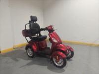 Tricycle électrique intelligent à quatre roues pour adultes, une voiture familiale chinoise avec une batterie durable et longue durée de vie