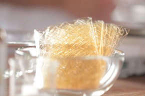 <span class=keywords><strong>Feuille</strong></span> de gélatine en feuilles comestibles en vrac de gélatine de qualité alimentaire HALAL avec marque privée Additifs alimentaires de gélatine à <span class=keywords><strong>prix</strong></span> d'usine en gros pour les meilleurs bovins - Product Image 4