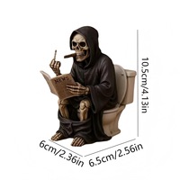 Patung Grim Reaper Jari Tengah Kerajinan Resin Ornamen Dekorasi Toilet Halloween Kreatif Lucu