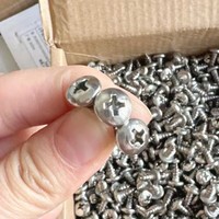 Vis autotaraudeuses à tête plate Phillips en acier au carbone de haute qualité et en acier inoxydable 304, pour meubles, avec finition personnalisée