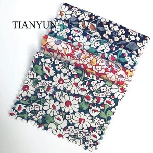 Cina produttori di popeline tessuto stampato su misura piccolo floreale biologico <span class=keywords><strong>indiano</strong></span> puro <span class=keywords><strong>cotone</strong></span> 100% tessuto 100 per il vestito federe - Product Image 4