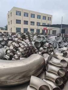 Coude de tuyau à 90 degrés en acier au carbone galvanisé ASME B16.9 - Product Image 3