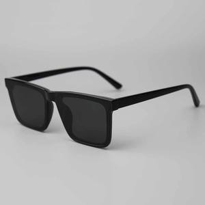 2025 Custom Logo UV400 Ladies Sunglasses High Quality Nylon Lenses TR90 Frame Black <b>Mirror</b> New Oval Vintage Outdoor Activities - Product Image 1