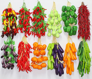 Decorazione artificiale di frutta e verdura in schiuma per ristorante Hotel decorazione da giardino decorazione appesa per finto spiedino di frutta e verdura - Product Image 3
