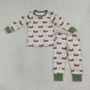 Conjunto de Ropa de Manga Larga para Niño Pequeño BLP1482 Little Boy Boutique, Color Verde, Seda de Leche de Pato, Disponible en Stock - Product Image 1